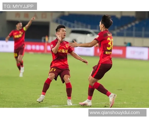 深圳足球队以55分领跑挑战赛积分榜展现强劲实力 深圳足球队以55分领跑挑战赛积分榜展现强劲实力