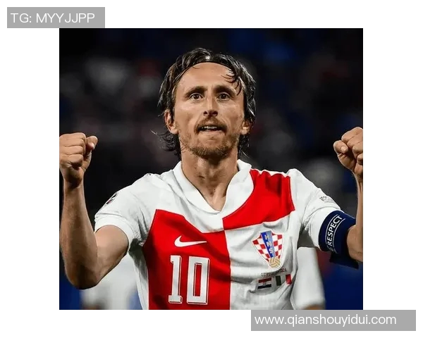 克罗地亚足球明星8号的辉煌历程与传奇瞬间回顾 克罗地亚足球明星8号的辉煌历程与传奇瞬间回顾