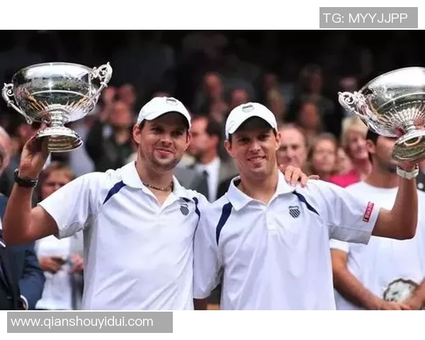 北京网球队在邀请赛中的团队协作表现分析与总结