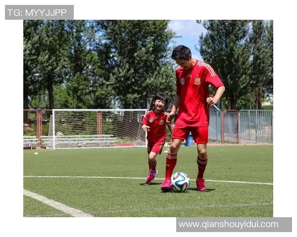 打造家庭足球室的完美空间让亲子互动与运动乐趣双丰收 打造家庭足球室的完美空间让亲子互动与运动乐趣双丰收